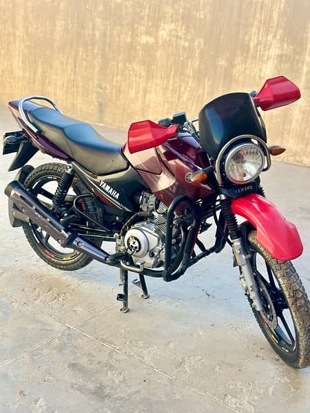 ybr 125 g 2023 model red 4