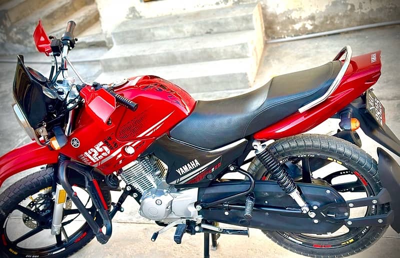 ybr 125 g 2023 model red 7