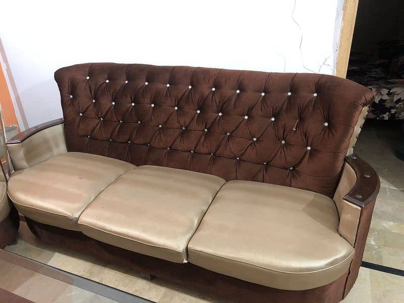 7 seater sofa set with table 0