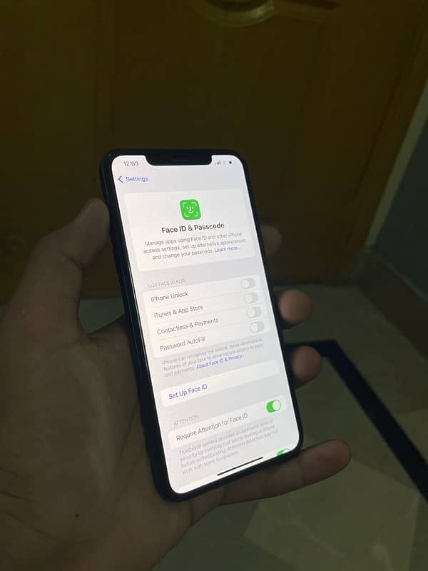 iPhone 11 Pro Max 512Gb Non Pta Factory unlock 93% battery Health 13