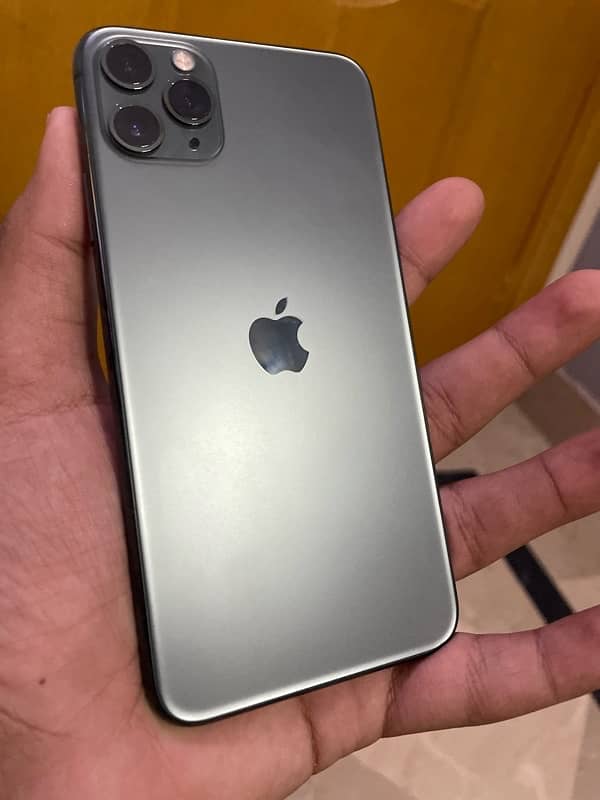 iPhone 11 Pro Max 512Gb Non Pta Factory unlock 93% battery Health 14