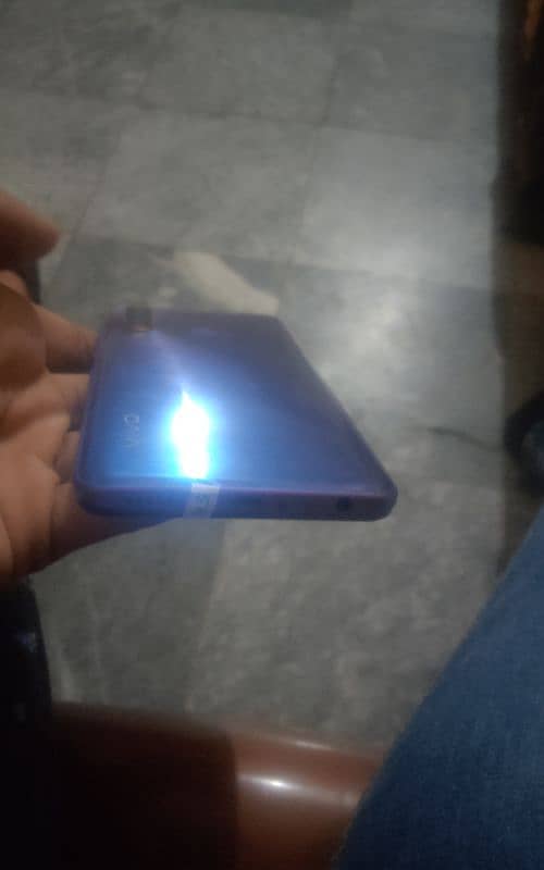 vivo y19 8rom 256gb 5