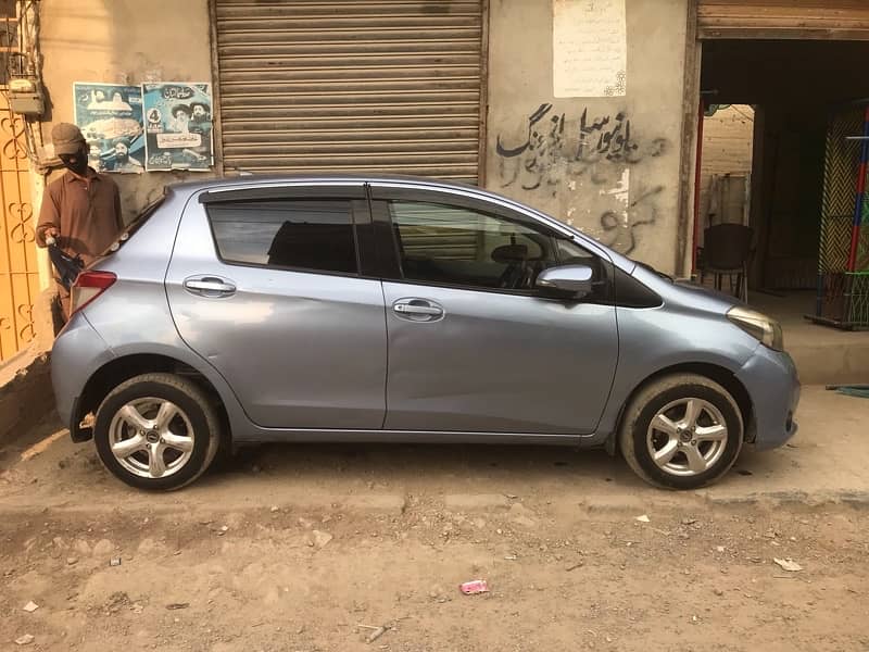 Toyota Vitz 2012 3