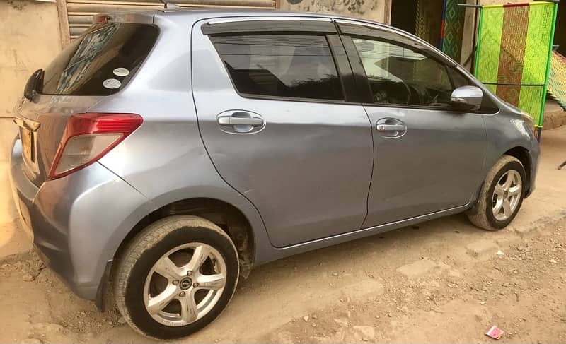 Toyota Vitz 2012 4