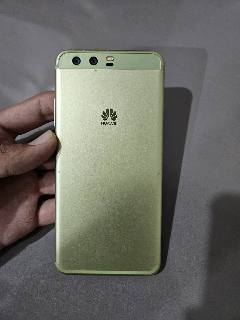 Huawei P10 Plus 4/64 0