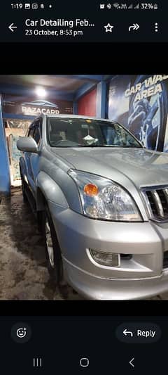 Toyota Land Cruiser Prado TX.