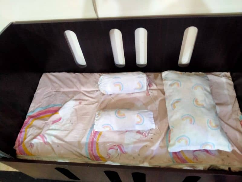 baby cot 0