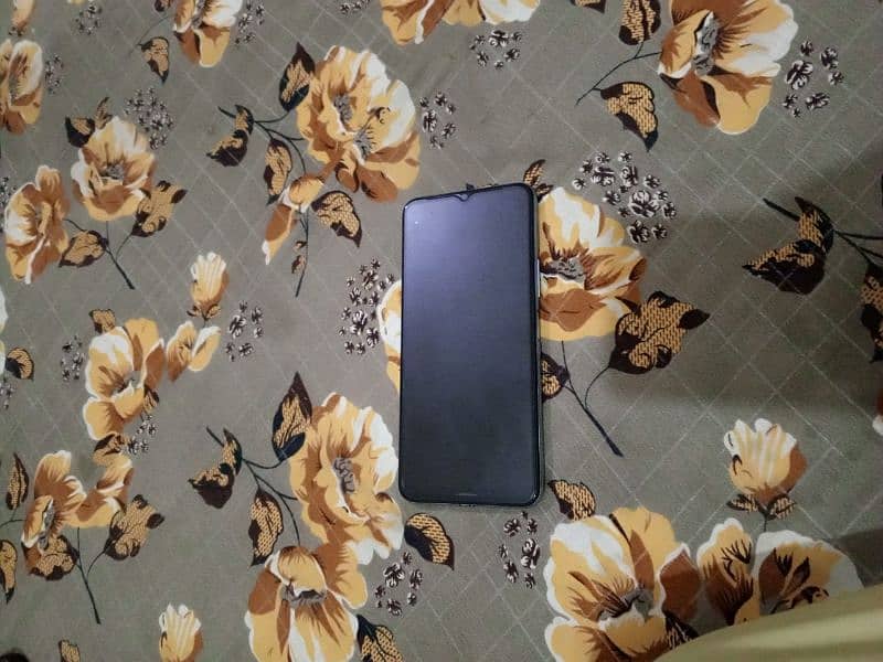 Vivo y12s condition 10 by 08 hai 7