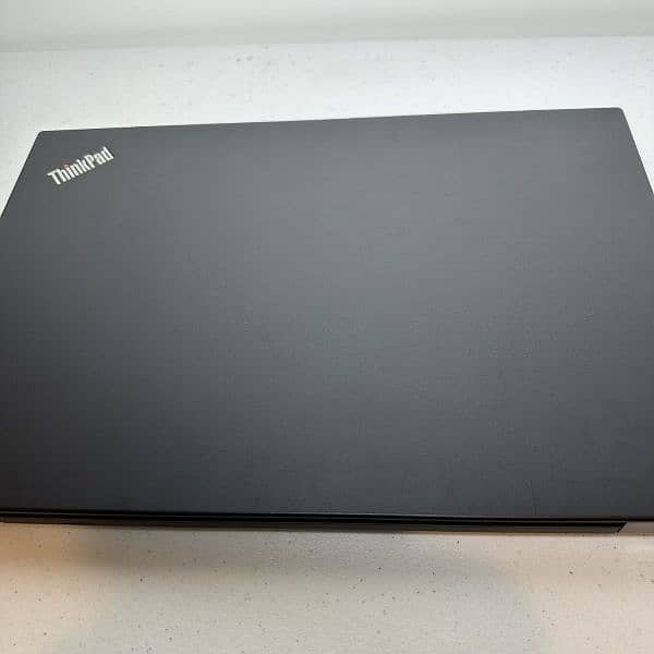 Lenovo ThinkPad P15v, 15.6-inch Hexa Core 5