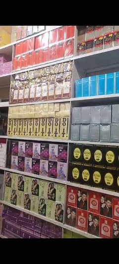 different perfumea 0