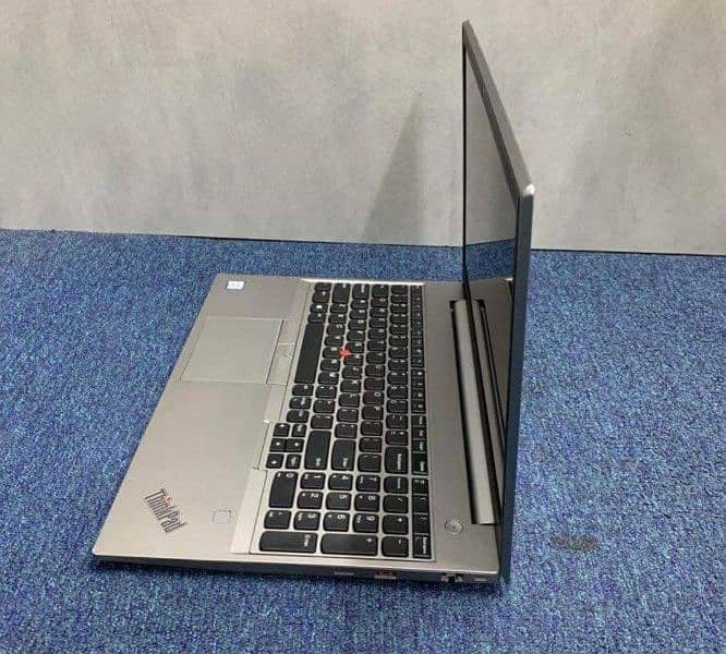 Lenovo  ThinkPad E590*  / tough Quadcore Ultrabook 4