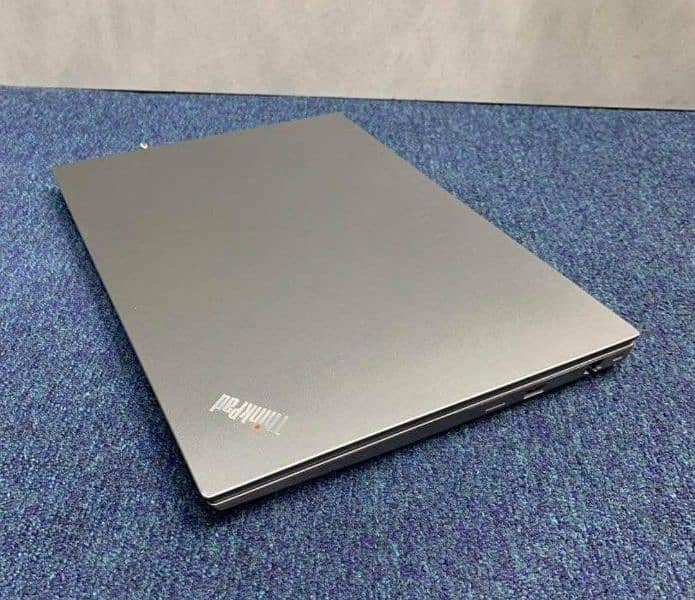 Lenovo  ThinkPad E590*  / tough Quadcore Ultrabook 6