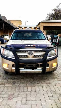 Toyota Hilux 2011 Pakistani