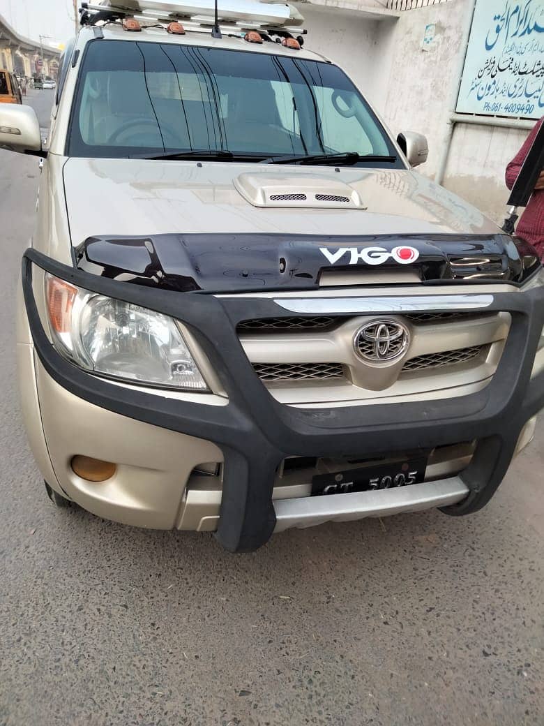 Toyota Hilux 2011 Pakistani 7