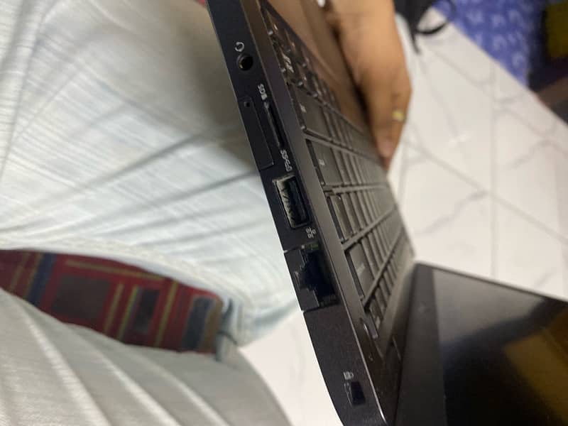 Dell Latitude 2