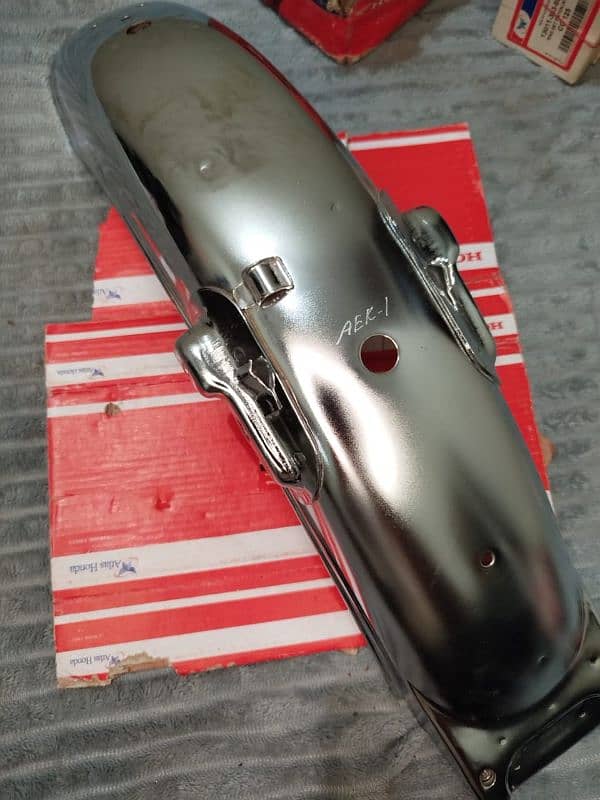 Cg 125 , Pridor Honda CD 100 old model Spare parts 3