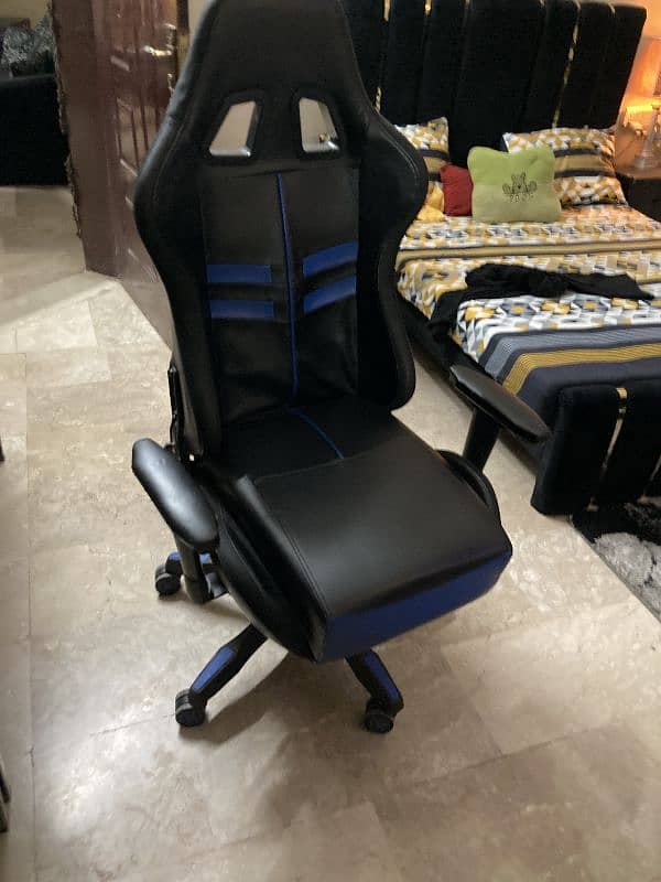 Razor Gaming chair (Good condition) 0