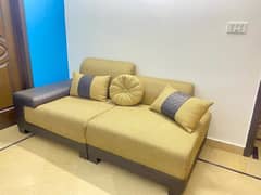 4 seater sofa for room/lounge