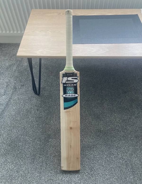 Ishan Rage 222 Cricket Bat Urgent Sale 3