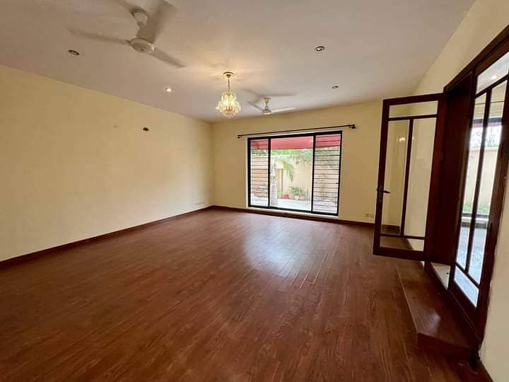 Precious Luxurious Bungalow for Rent In DHA Phase 8 4