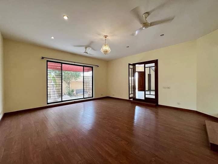 Precious Luxurious Bungalow for Rent In DHA Phase 8 6