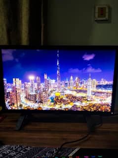 24 Inch Dell SE2417HGX In 10/10 Condition With 4 Free Steam Games