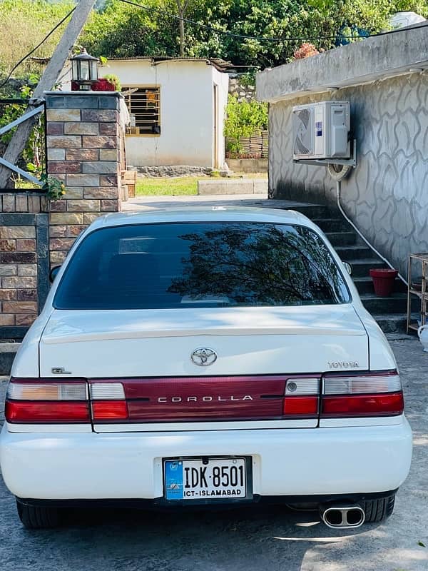 Toyota Corolla GL 2001 12