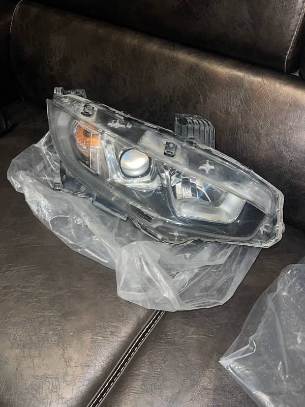 Civic X 2018 Honda Genuine OEM Headlights 1