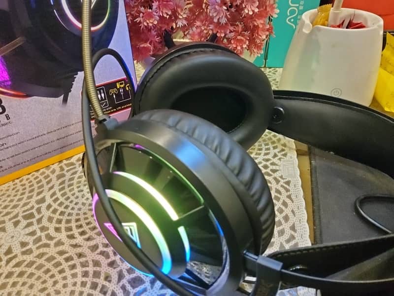 Gaming HeadPhone Full bass RgB Lighting Usb, 2