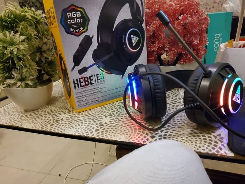 Gaming HeadPhone Full bass RgB Lighting Usb, 3