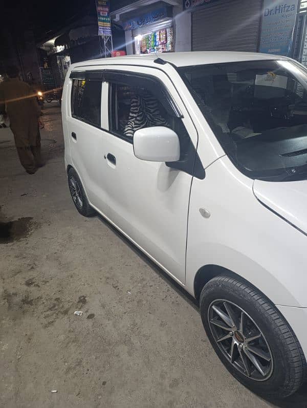 suzuki wagon R 2018 EXELLENT CONDITION 1