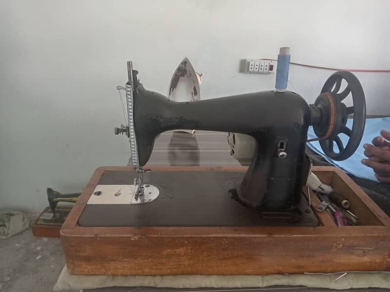 Singer Japanese Salay Machine Good Used 0