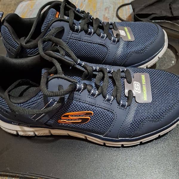 SKECHERS BRAND NEW 2