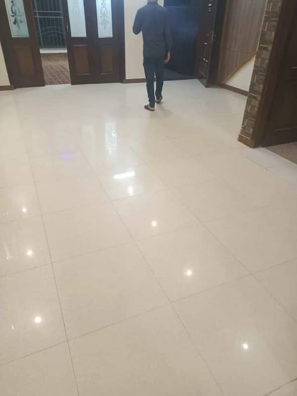 12 MARLA COMERCIAL Hall 2ND FLOOR FOR RENT IN JOHAR TOWN PHASE II LAHORE 2