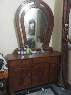 dressing table 0