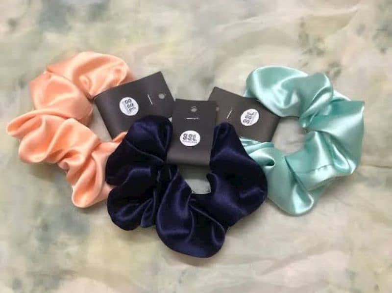 hair scrunchies 1