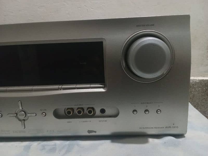 Denon amplifier 1910 dts hd Master audio. 220 volt. with original remote 1