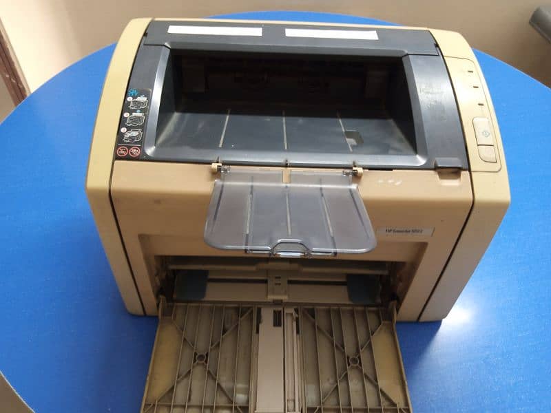 HP Laserjet printer 1