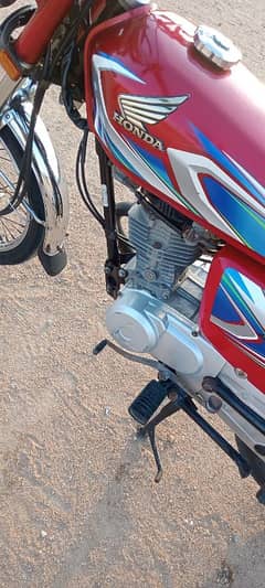 Honda 125 Model 2022 Karachi number first owner 0312/24/92/688