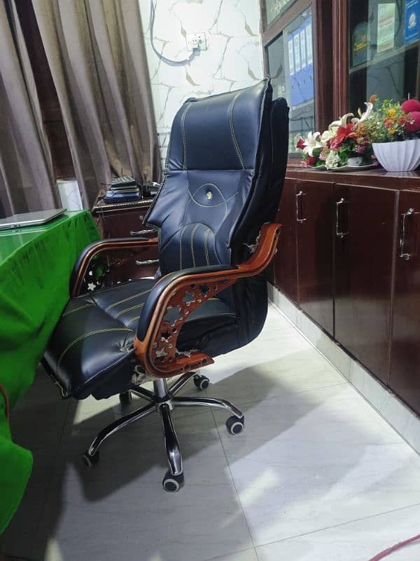 Revolving chair office 0