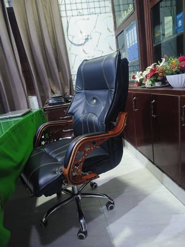 Revolving chair office 1