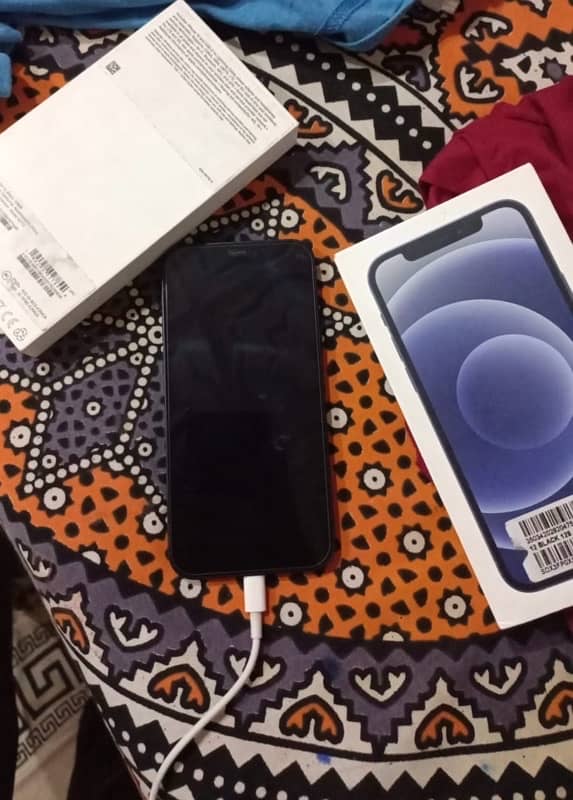 Iphone 12 JV 128gb 93% health With Box 1