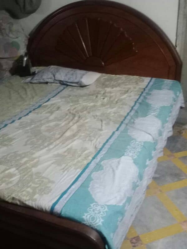 double Wooden BEd Set with Molty foAm AnD aLso 2 Side Tables 1