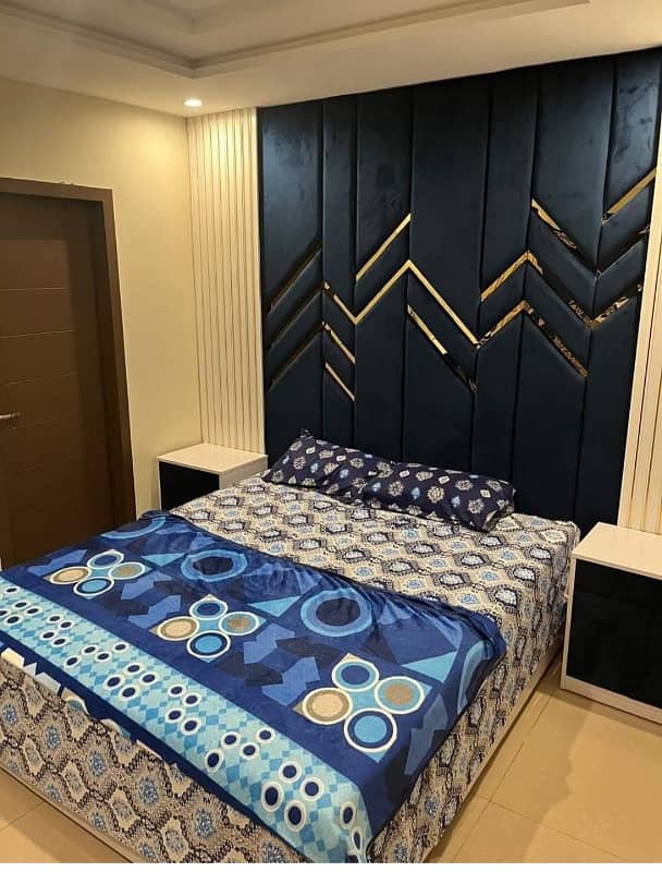 1 Bedroom VIP Full furnish flat per day available in Bahria town Lahore 7