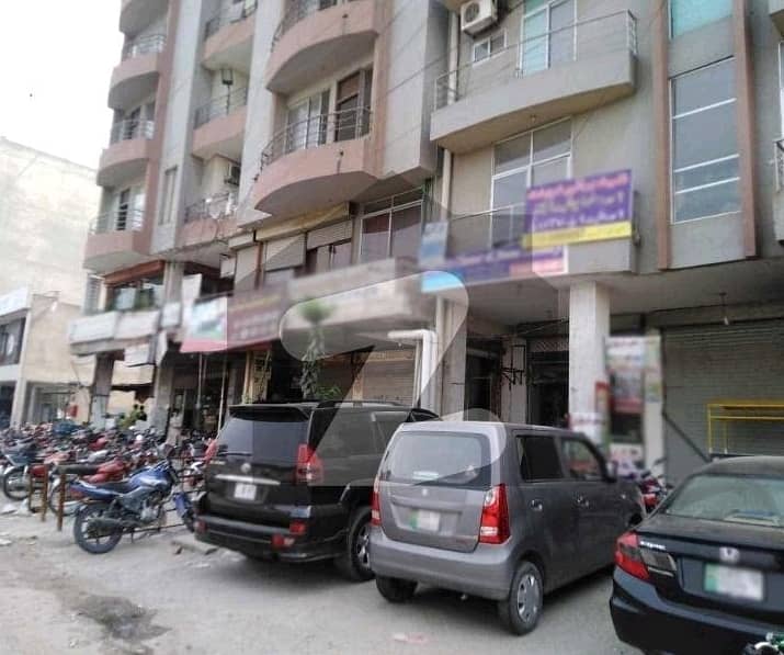 300 Square Feet Flat In Johar Town Phase 2 - Block H3 Best Option 2