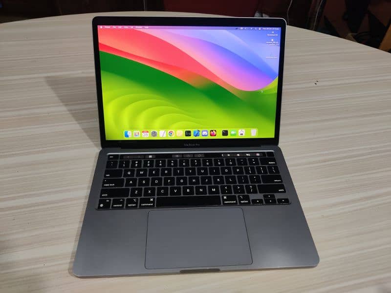 MacBook Pro 13.3" 2020 Model M1 Chip 16GB Ram 256 SSd 2