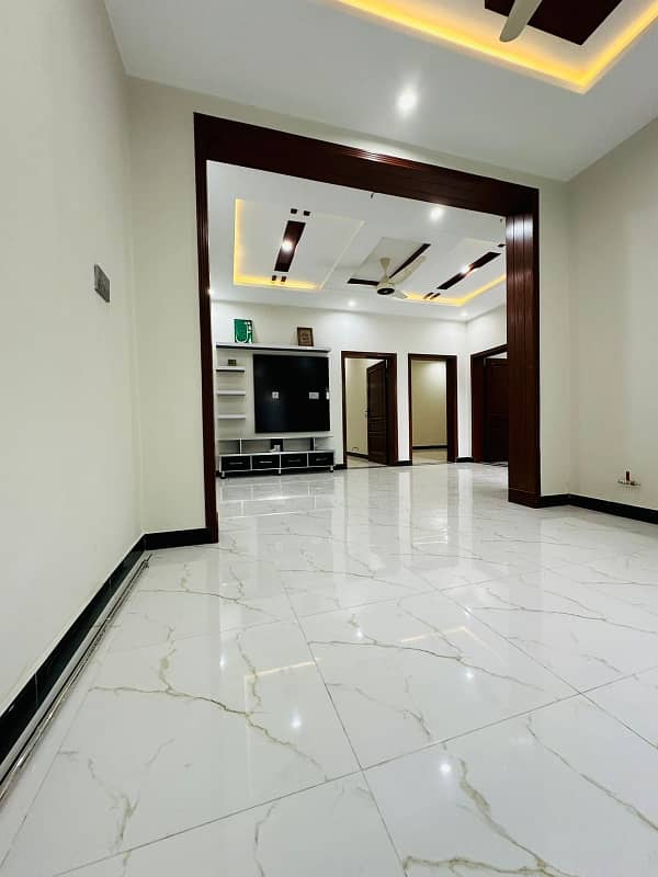 G9 house available for rent 9 bed attach bath 14