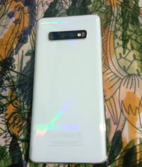 Samsung Galaxy S10 Plus 1