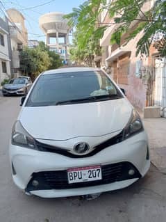 Toyota Vitz 2015