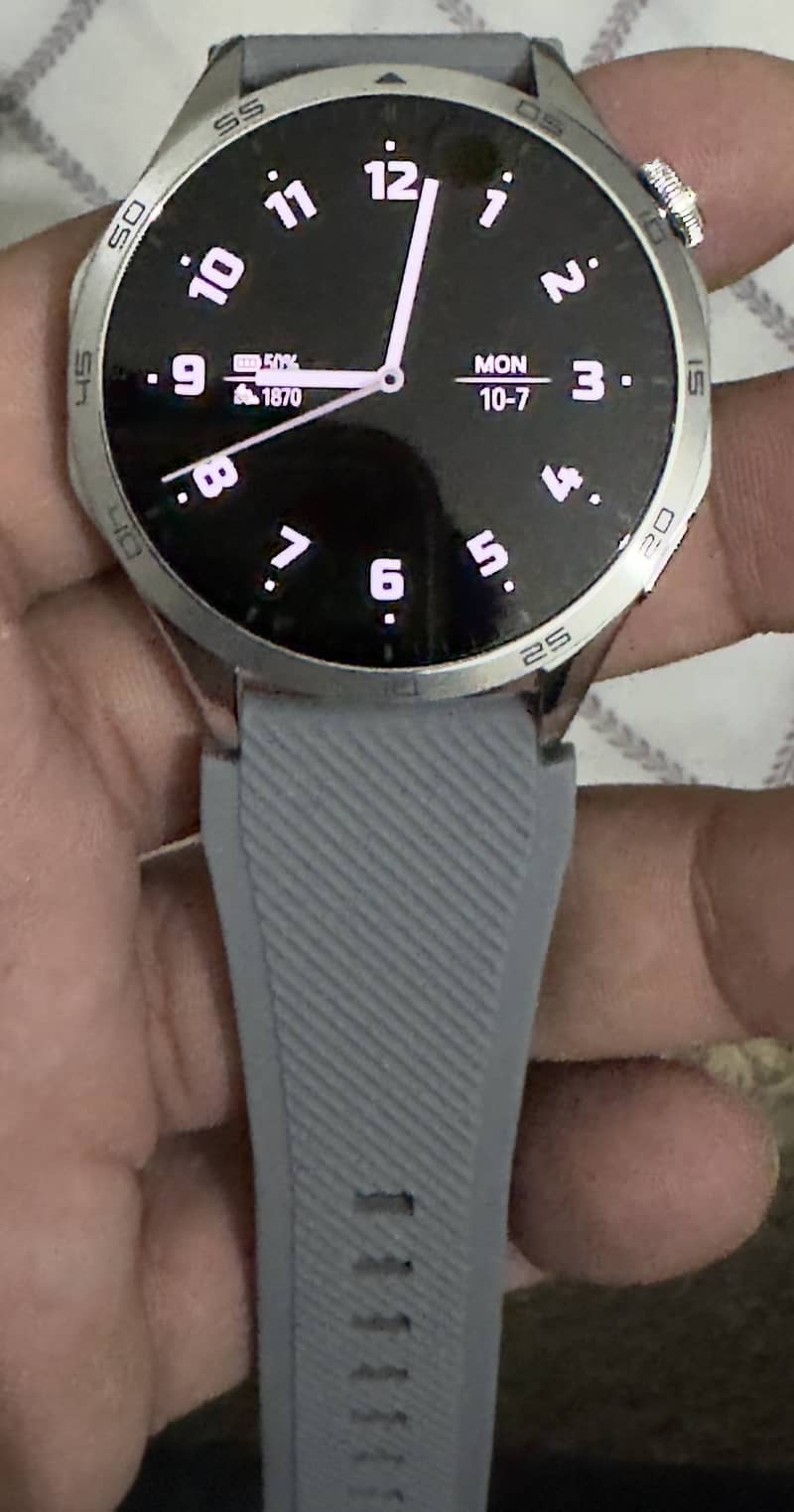 Huawei Watch GT4 46MM 1